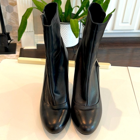 COACH BETHIE Smooth Nappa Boots - 8.5B Black 3.5 inch heel NWOT - Picture 14 of 14